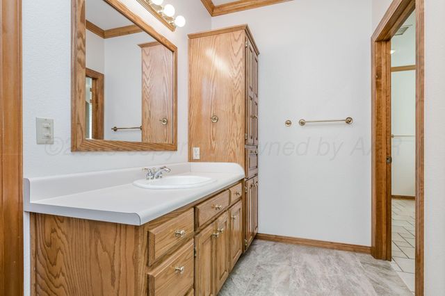 205 S TIMBERCREEK Drive, Amarillo, TX 79118