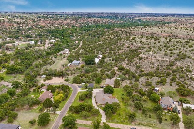 205 S TIMBERCREEK Drive, Amarillo, TX 79118