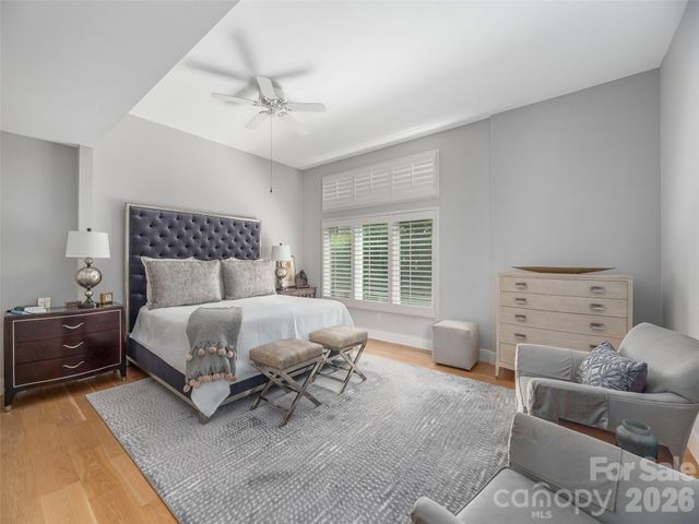 34 Dover Street, Asheville, NC 28804