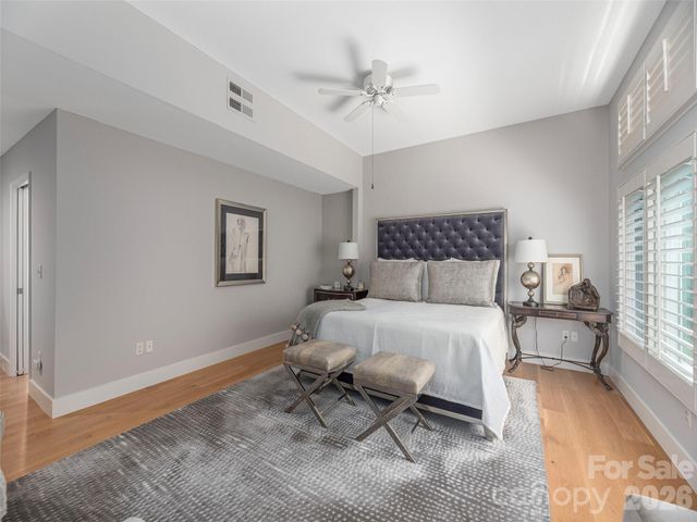 34 Dover Street, Asheville, NC 28804