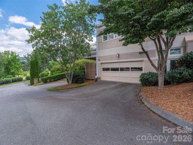 34 Dover Street, Asheville, NC 28804