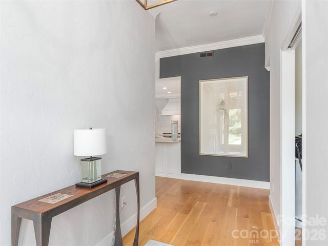 34 Dover Street, Asheville, NC 28804