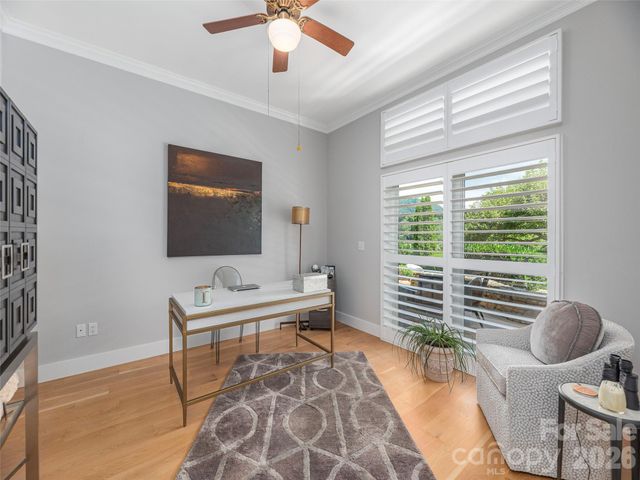 34 Dover Street, Asheville, NC 28804