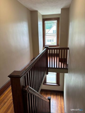 18 Kelsey Street, New Britain, CT 06051