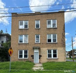 18 Kelsey Street, New Britain, CT 06051