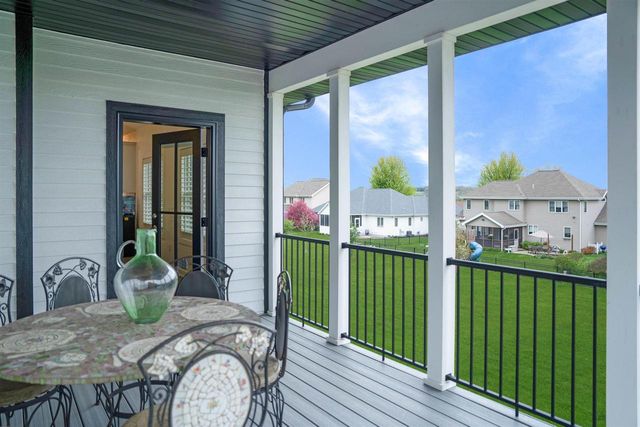 1045 Augusta Drive, Oregon, WI 53575