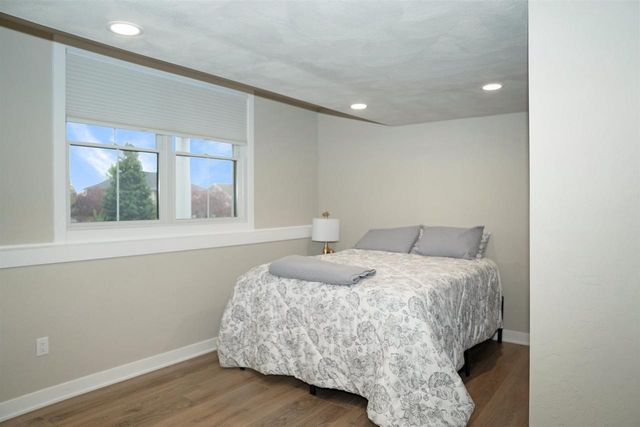 1045 Augusta Drive, Oregon, WI 53575