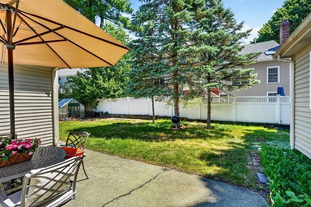 32 Bobolink Rd, Wellesley, MA 02481