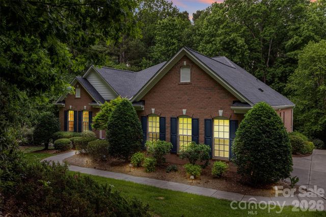 101 Woodwinds Drive, Mount Holly, NC 28120