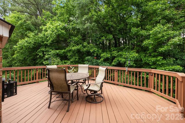 101 Woodwinds Drive, Mount Holly, NC 28120