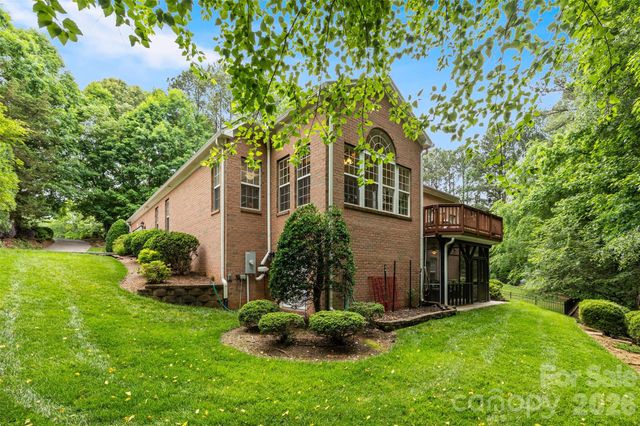 101 Woodwinds Drive, Mount Holly, NC 28120
