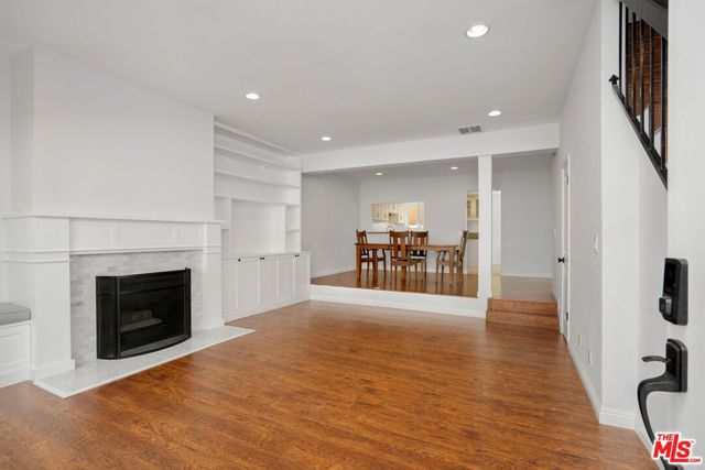 13948 Moorpark Street 4, Sherman Oaks, CA 91423