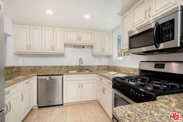 13948 Moorpark Street 4, Sherman Oaks, CA 91423