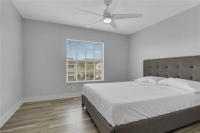 4625 Saint Croix LN 1136, Naples, FL 34109