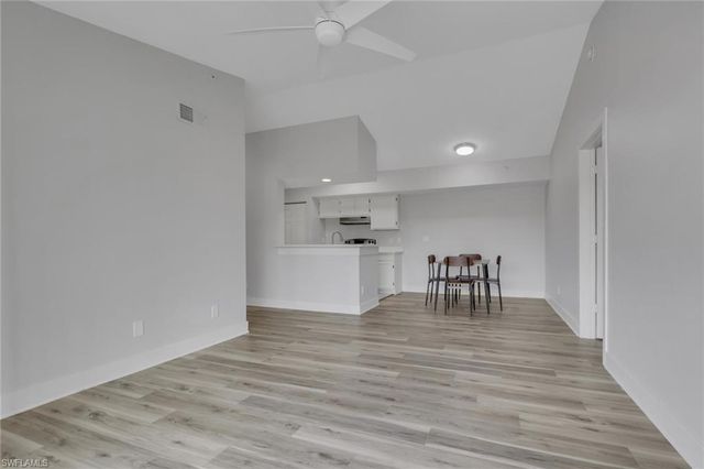 4625 Saint Croix LN 1136, Naples, FL 34109