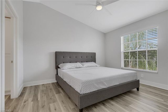 4625 Saint Croix LN 1136, Naples, FL 34109