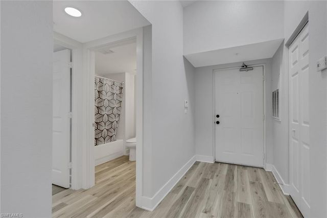 4625 Saint Croix LN 1136, Naples, FL 34109