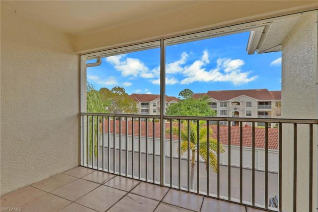 4625 Saint Croix LN 1136, Naples, FL 34109