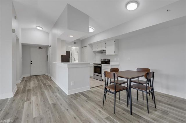 4625 Saint Croix LN 1136, Naples, FL 34109