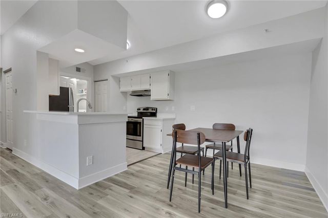 4625 Saint Croix LN 1136, Naples, FL 34109