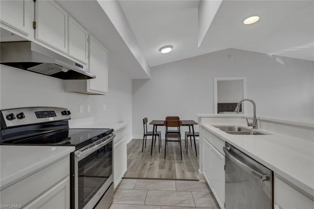 4625 Saint Croix LN 1136, Naples, FL 34109