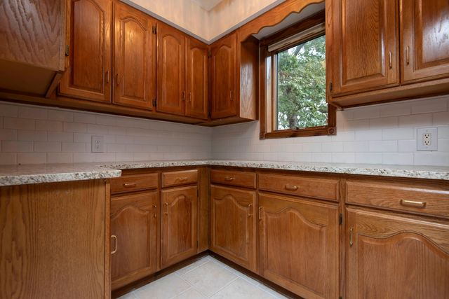 3879 N Williams Court, Springfield, MO 65803