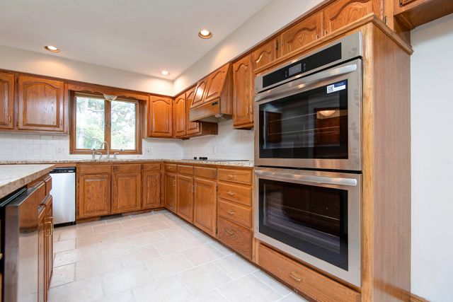 3879 N Williams Court, Springfield, MO 65803