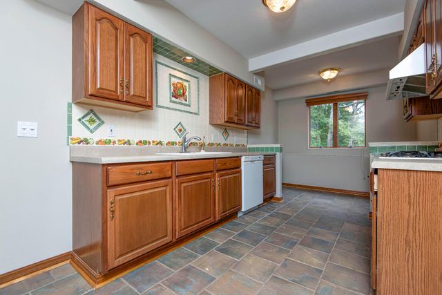 3879 N Williams Court, Springfield, MO 65803