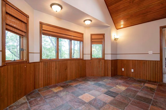 3879 N Williams Court, Springfield, MO 65803