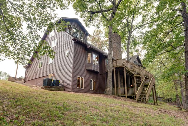 3879 N Williams Court, Springfield, MO 65803