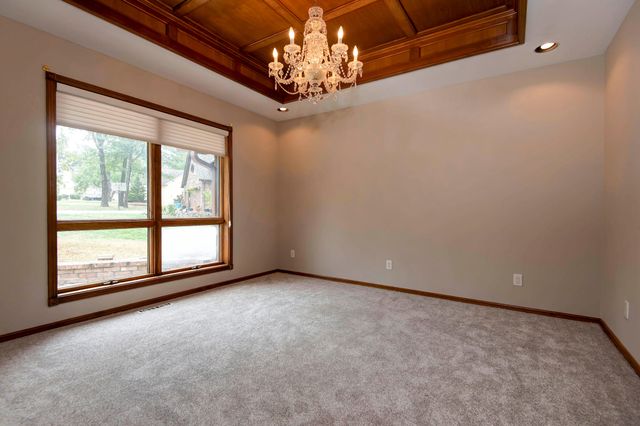 3879 N Williams Court, Springfield, MO 65803