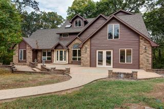 3879 N Williams Court, Springfield, MO 65803