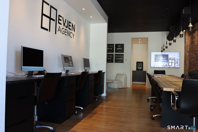 100 Center Street, Southington, CT 06489