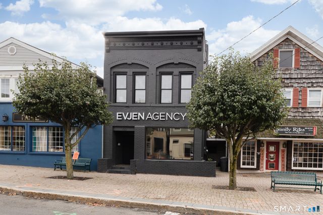 100 Center Street, Southington, CT 06489