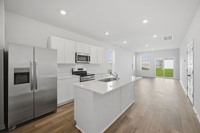 1679 Manuka Lane, Columbia, TN 38401