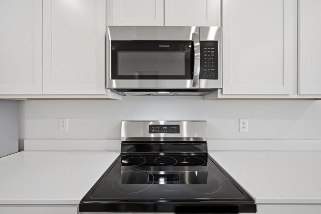 1679 Manuka Lane, Columbia, TN 38401