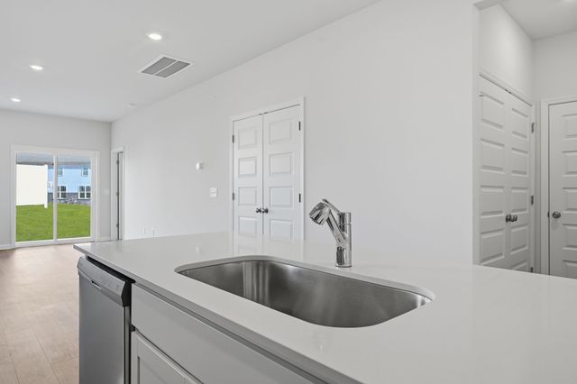 1679 Manuka Lane, Columbia, TN 38401