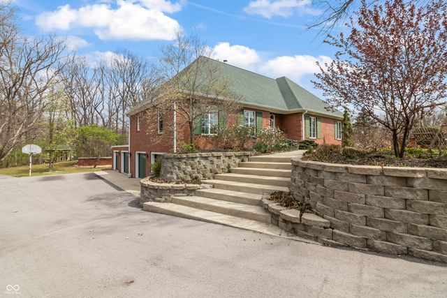 8928 Carriage Lane, Indianapolis, IN 46256