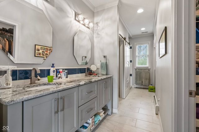 8928 Carriage Lane, Indianapolis, IN 46256