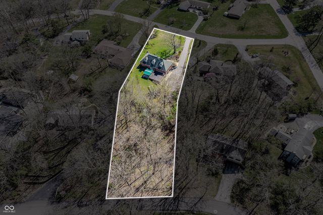 8928 Carriage Lane, Indianapolis, IN 46256