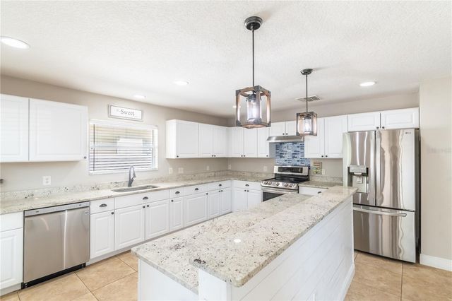 5049 GANDROSS LANE, Mount Dora, FL 32757