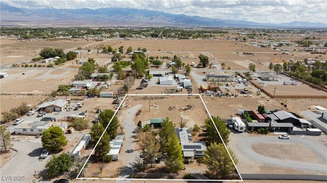 611 South Woodchips Road, Pahrump, NV 89048