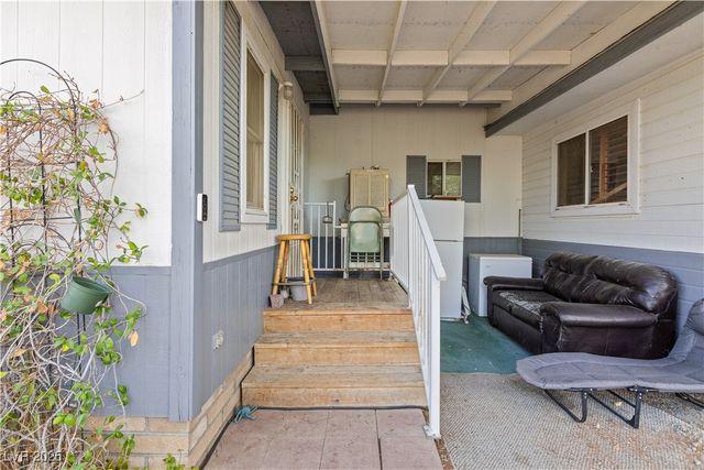 611 South Woodchips Road, Pahrump, NV 89048