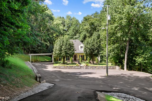 7853 Old Charlotte Pike, Nashville, TN 37209