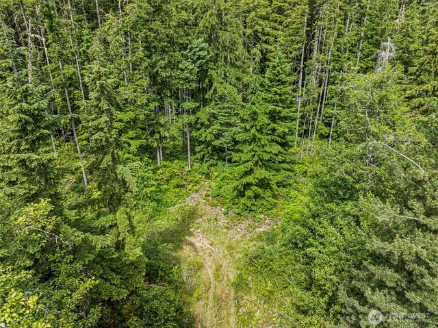 1 Andy Rogers Place NW, Seabeck, WA 98380