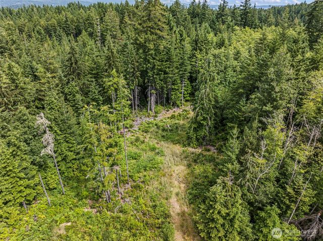 1 Andy Rogers Place NW, Seabeck, WA 98380