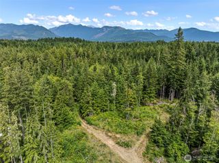 1 Andy Rogers Place NW, Seabeck, WA 98380