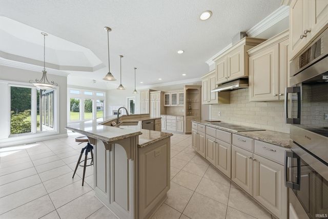 6921 Mangrove Lane, Fort Wayne, IN 46835