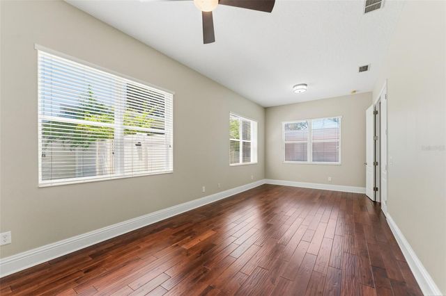 3203 LAKE GREEN COURT, Tampa, FL 33611