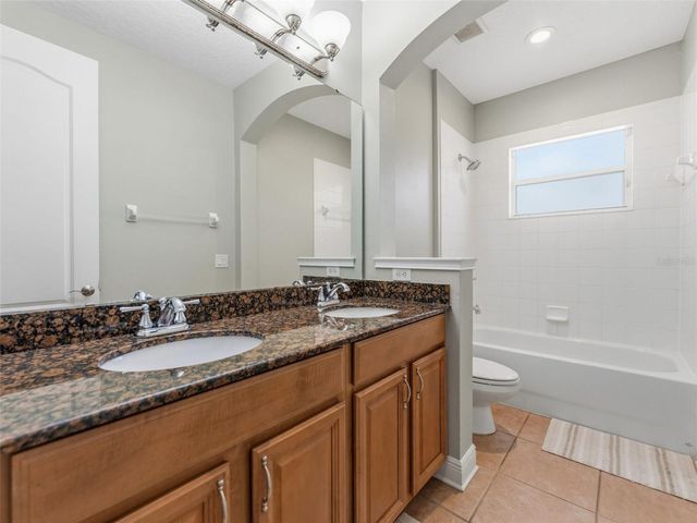 3203 LAKE GREEN COURT, Tampa, FL 33611
